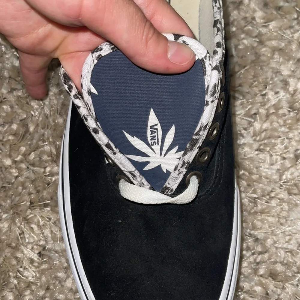 Vans shoes - Picture 2 of 2
